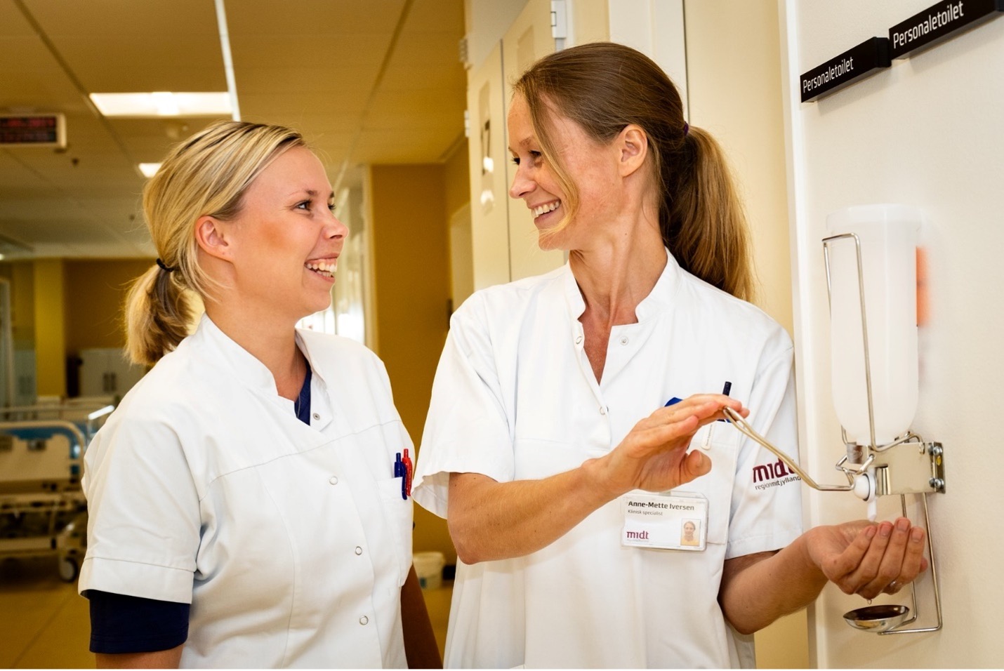 Improving hand hygiene among healthcare workers with the use of data from a monitoring system